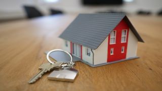 無職世帯の住宅ローン支払い率3.1%：都市間格差と今後の生活不安