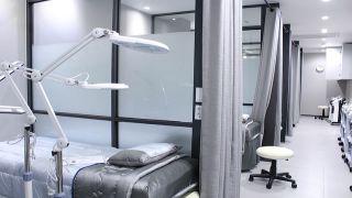 入院料が最も高いのは無職？役職別の医療費支出の実態【2025年】