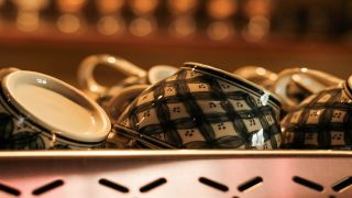 食器戸棚支出の世帯別動向とは？家族人数と物価の影響を徹底解説