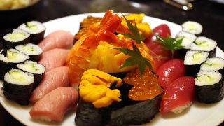 2025年にぎりずし1パック価格動向｜地域差・上昇要因と今後の展望を詳解