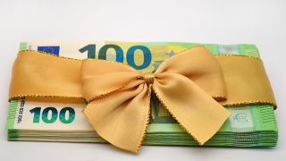 無職世帯の贈与金動向分析：都市別増減と世代差、今後の展望